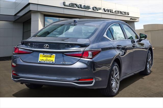 2025 Lexus ES 300h Luxury