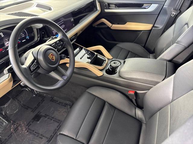 2024 Porsche Cayenne Unknown