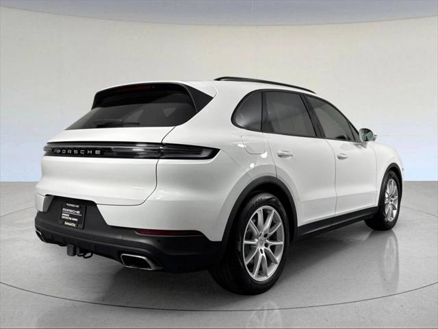 2024 Porsche Cayenne Unknown