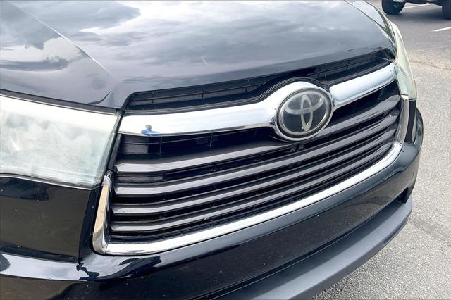 Used 2015 Toyota Highlander For Sale in Olive Branch, MS