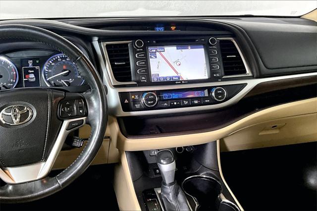 Used 2015 Toyota Highlander For Sale in Millington, TN
