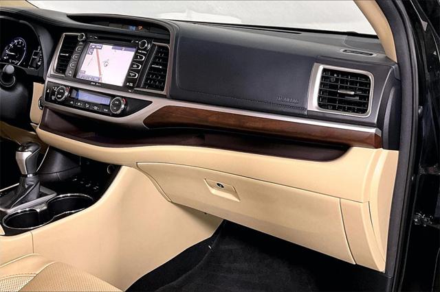 Used 2015 Toyota Highlander For Sale in Millington, TN