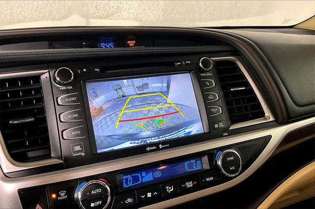 Used 2015 Toyota Highlander For Sale in Millington, TN