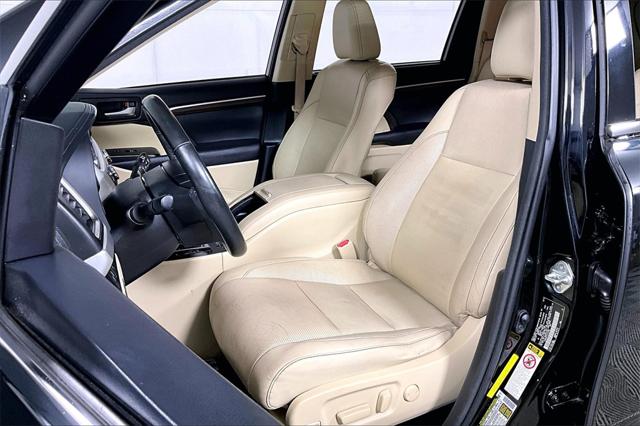 Used 2015 Toyota Highlander For Sale in Millington, TN