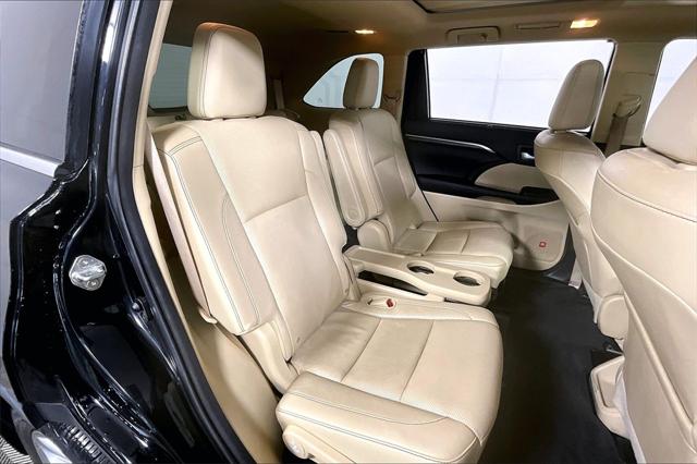 Used 2015 Toyota Highlander For Sale in Millington, TN