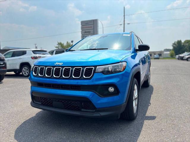 2025 Jeep Compass COMPASS LATITUDE 4X4