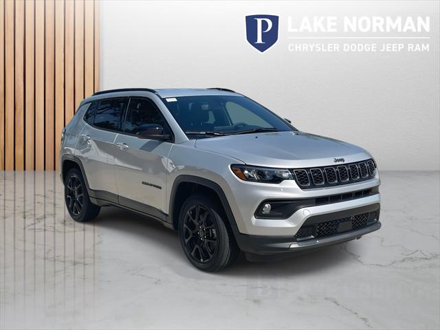 2025 Jeep Compass COMPASS LATITUDE 4X4