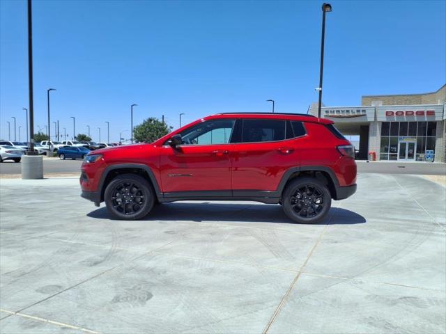 2025 Jeep Compass COMPASS LATITUDE 4X4