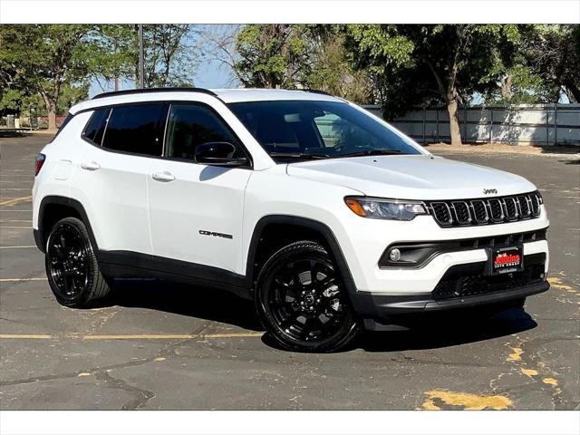 2025 Jeep Compass COMPASS LATITUDE 4X4