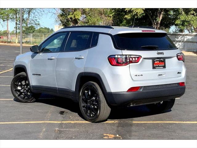 2025 Jeep Compass COMPASS LATITUDE 4X4
