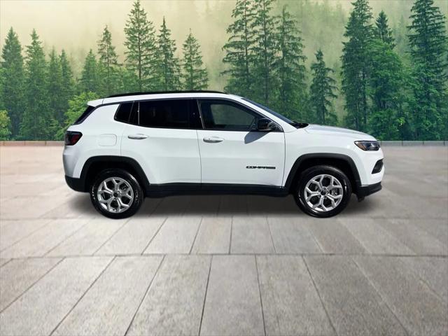 2025 Jeep Compass COMPASS LATITUDE 4X4