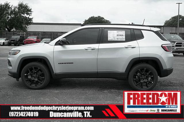 2025 Jeep Compass COMPASS LATITUDE 4X4