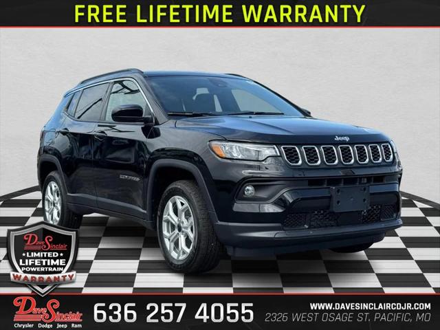 2025 Jeep Compass COMPASS LATITUDE 4X4