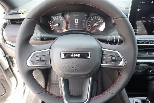 2025 Jeep Compass COMPASS TRAILHAWK 4X4