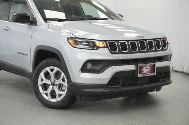 2025 Jeep Compass COMPASS LATITUDE 4X4