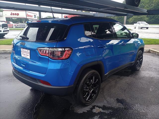2025 Jeep Compass COMPASS LATITUDE 4X4