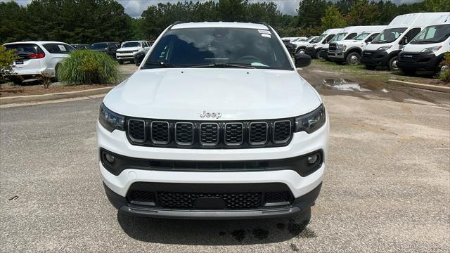 2025 Jeep Compass COMPASS LATITUDE 4X4