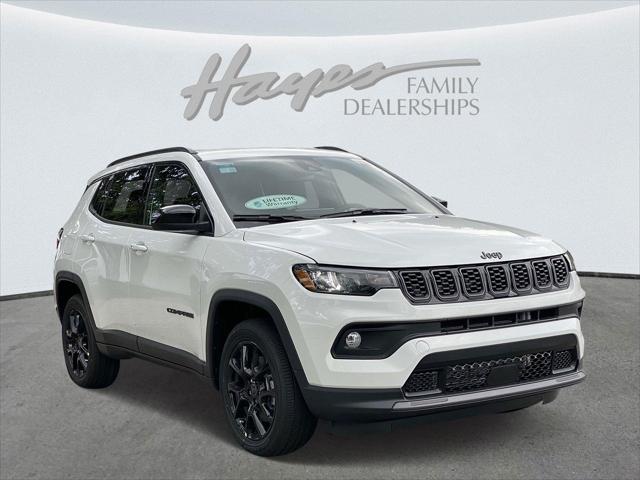 2025 Jeep Compass COMPASS LATITUDE 4X4
