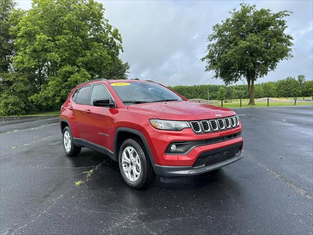 2025 Jeep Compass COMPASS LATITUDE 4X4