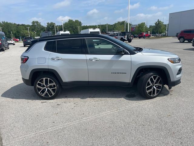 2025 Jeep Compass COMPASS LIMITED 4X4