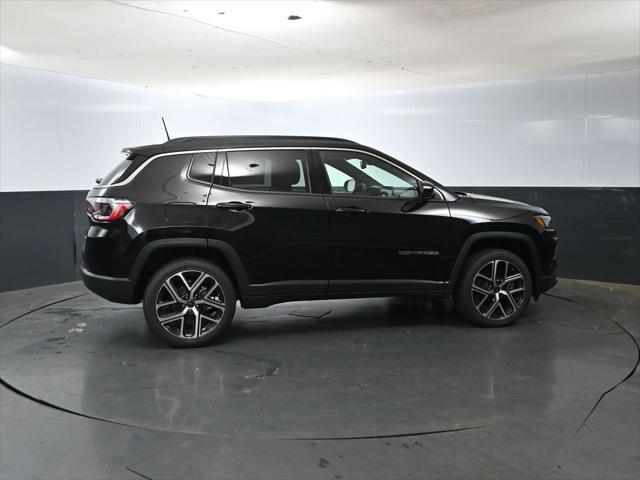 2025 Jeep Compass COMPASS LIMITED 4X4