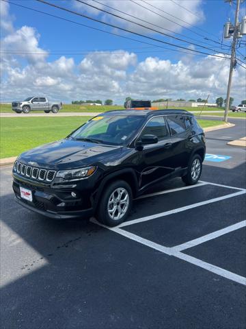 2025 Jeep Compass COMPASS LATITUDE 4X4