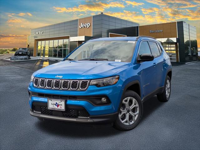 2025 Jeep Compass COMPASS LATITUDE 4X4