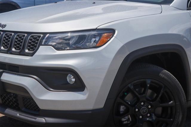 2025 Jeep Compass COMPASS LATITUDE 4X4