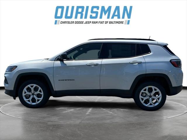 2025 Jeep Compass COMPASS LATITUDE 4X4
