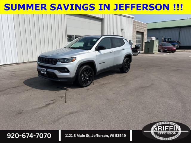 2025 Jeep Compass COMPASS LATITUDE 4X4