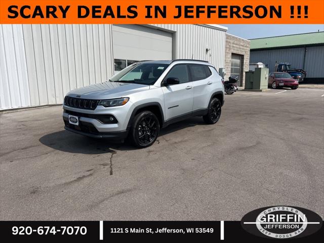 2025 Jeep Compass COMPASS LATITUDE 4X4