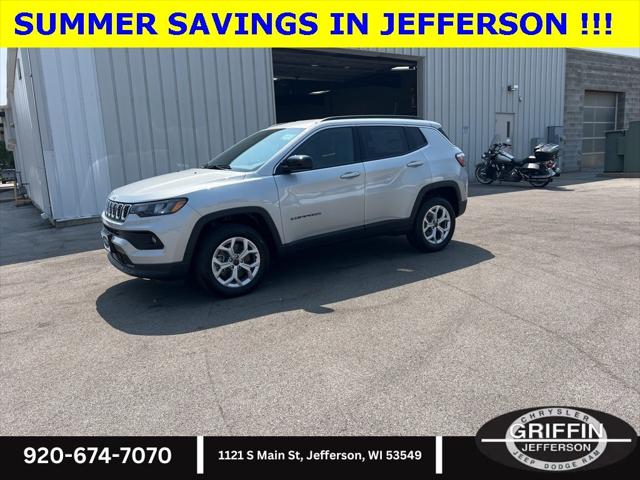 2025 Jeep Compass COMPASS LATITUDE 4X4