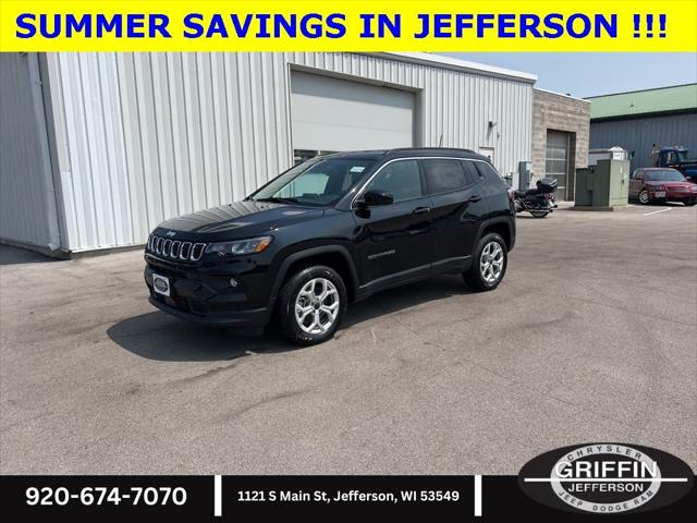 2025 Jeep Compass COMPASS LATITUDE 4X4