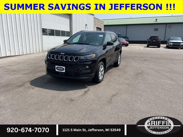 2025 Jeep Compass COMPASS LATITUDE 4X4