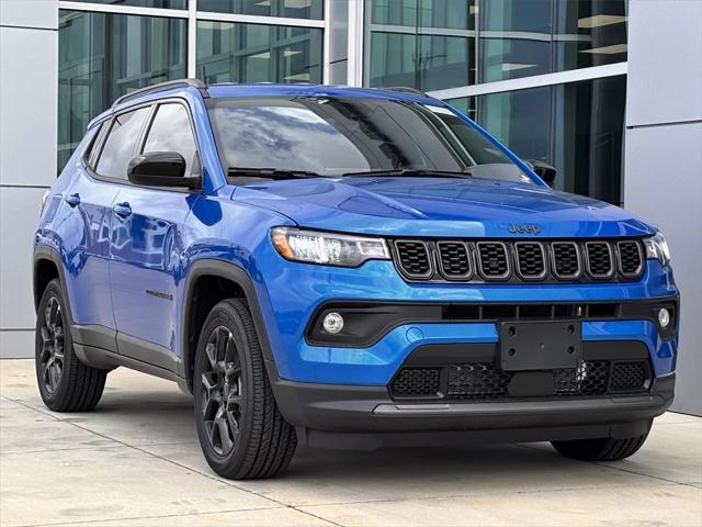 2025 Jeep Compass COMPASS LATITUDE 4X4