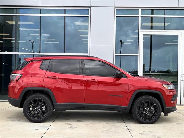 2025 Jeep Compass COMPASS LATITUDE 4X4