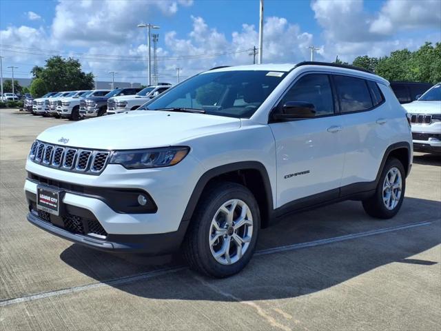 2025 Jeep Compass COMPASS LATITUDE 4X4