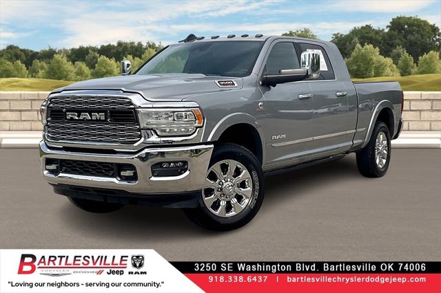 2022 RAM 3500 Limited Mega Cab 4x4 64 Box