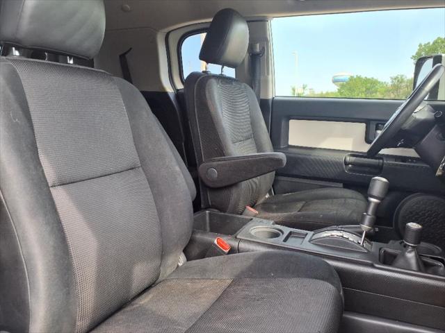 2014 Toyota FJ Cruiser Base