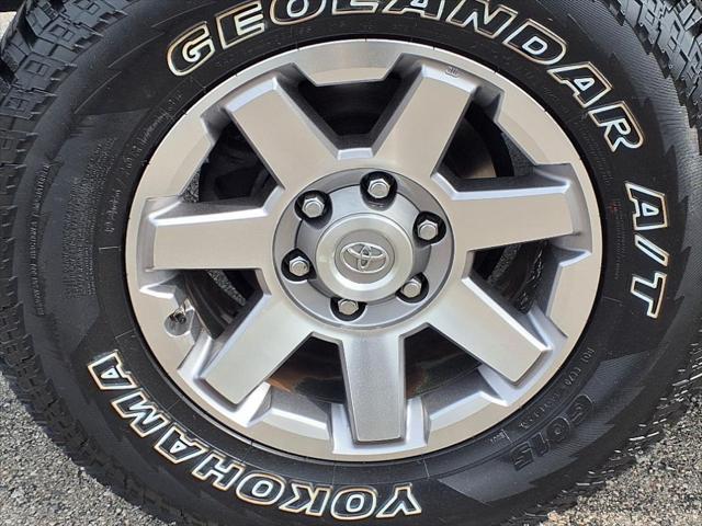 2014 Toyota FJ Cruiser Base