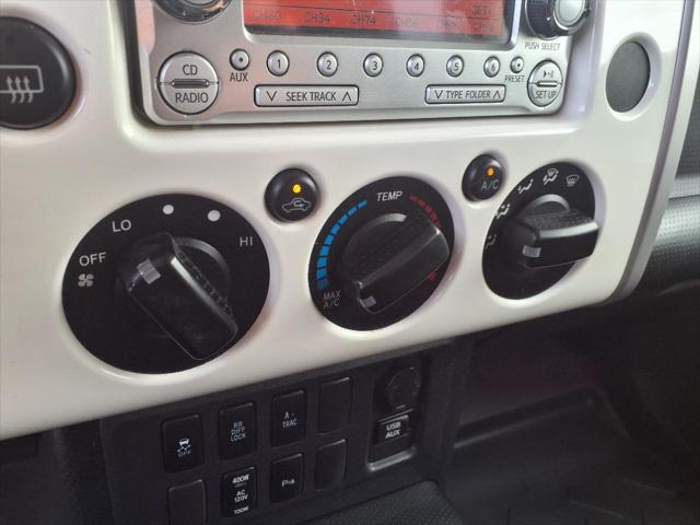 2014 Toyota FJ Cruiser Base