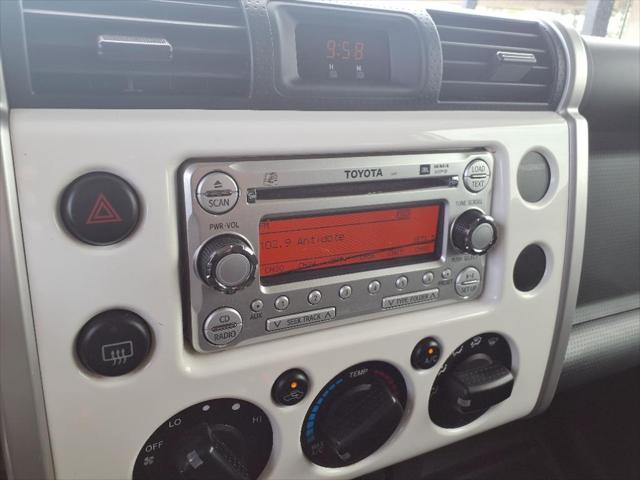 2014 Toyota FJ Cruiser Base