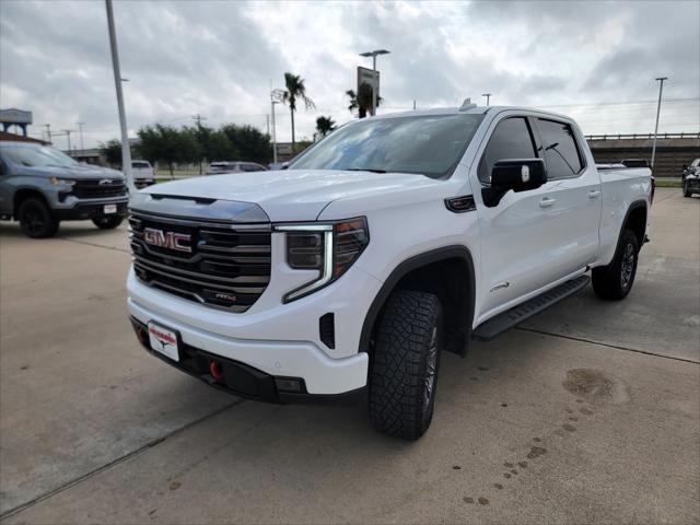 2024 GMC Sierra 1500 4WD Crew Cab Standard Box AT4