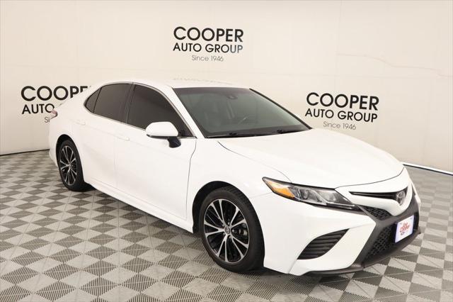 2020 Toyota Camry SE