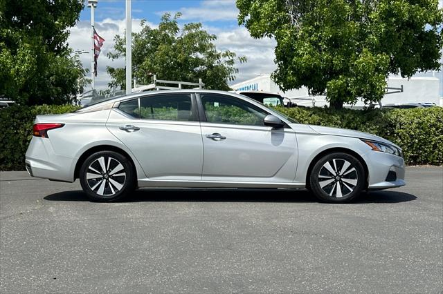 2022 Nissan Altima SV FWD