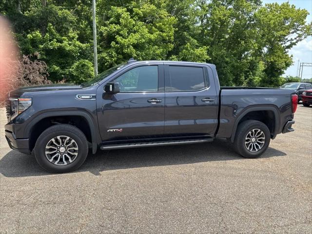 2022 GMC Sierra 1500 4WD Crew Cab Short Box AT4