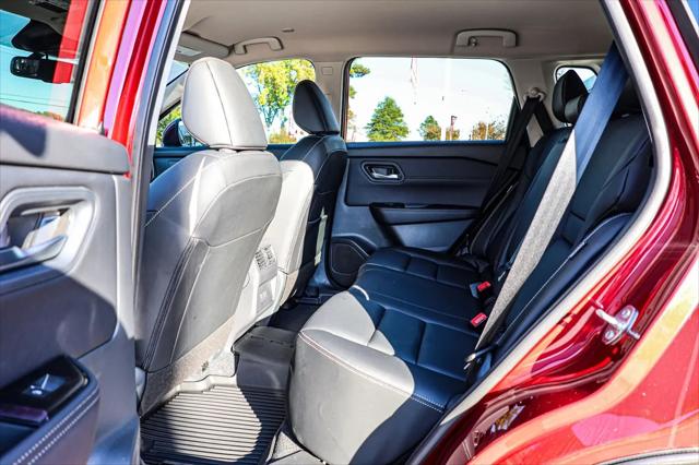 2025 Nissan Rogue SL FWD