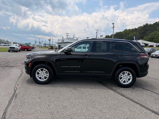 2023 Jeep Grand Cherokee Laredo 4x4