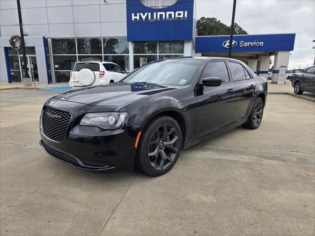 2023 Chrysler 300 Touring