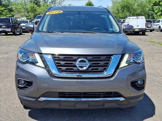 2019 Nissan Pathfinder SL